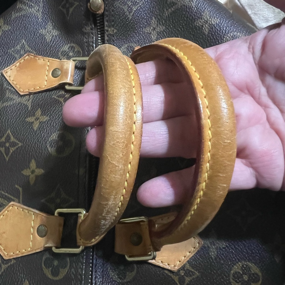 Authentic LOUIS VUITTON Monogram Speedy 30
Hand Bag - Picture 16 of 16